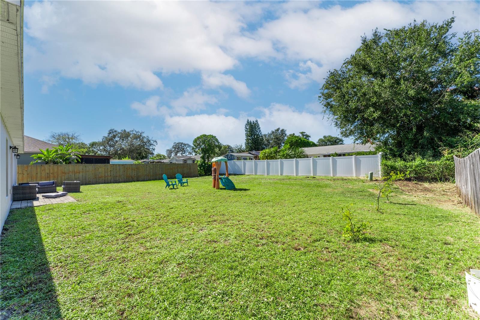 OAKS AT MEADOW WOODS - Residential