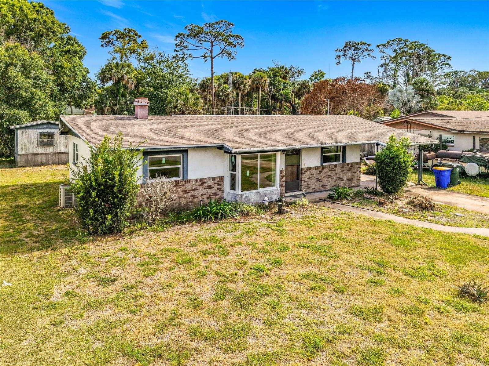 1021 REVILLA LN
