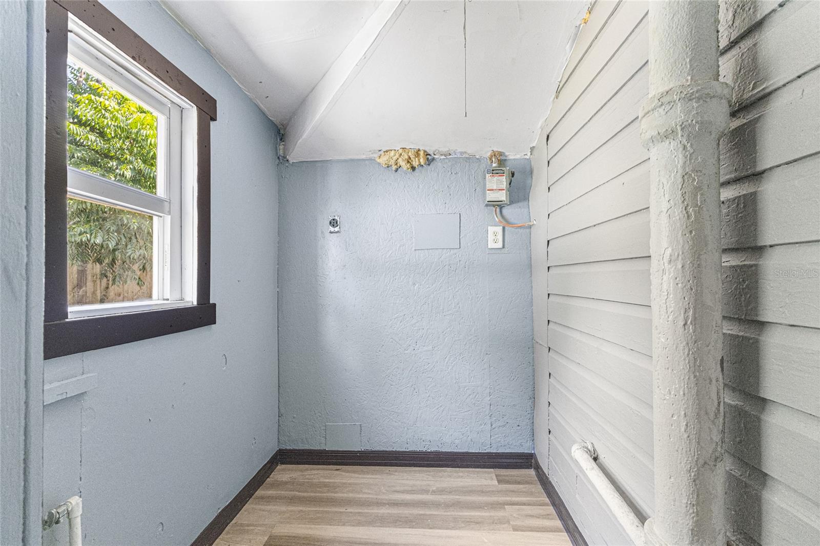 AUBURNDALE HEIGHTS - Residential Lease