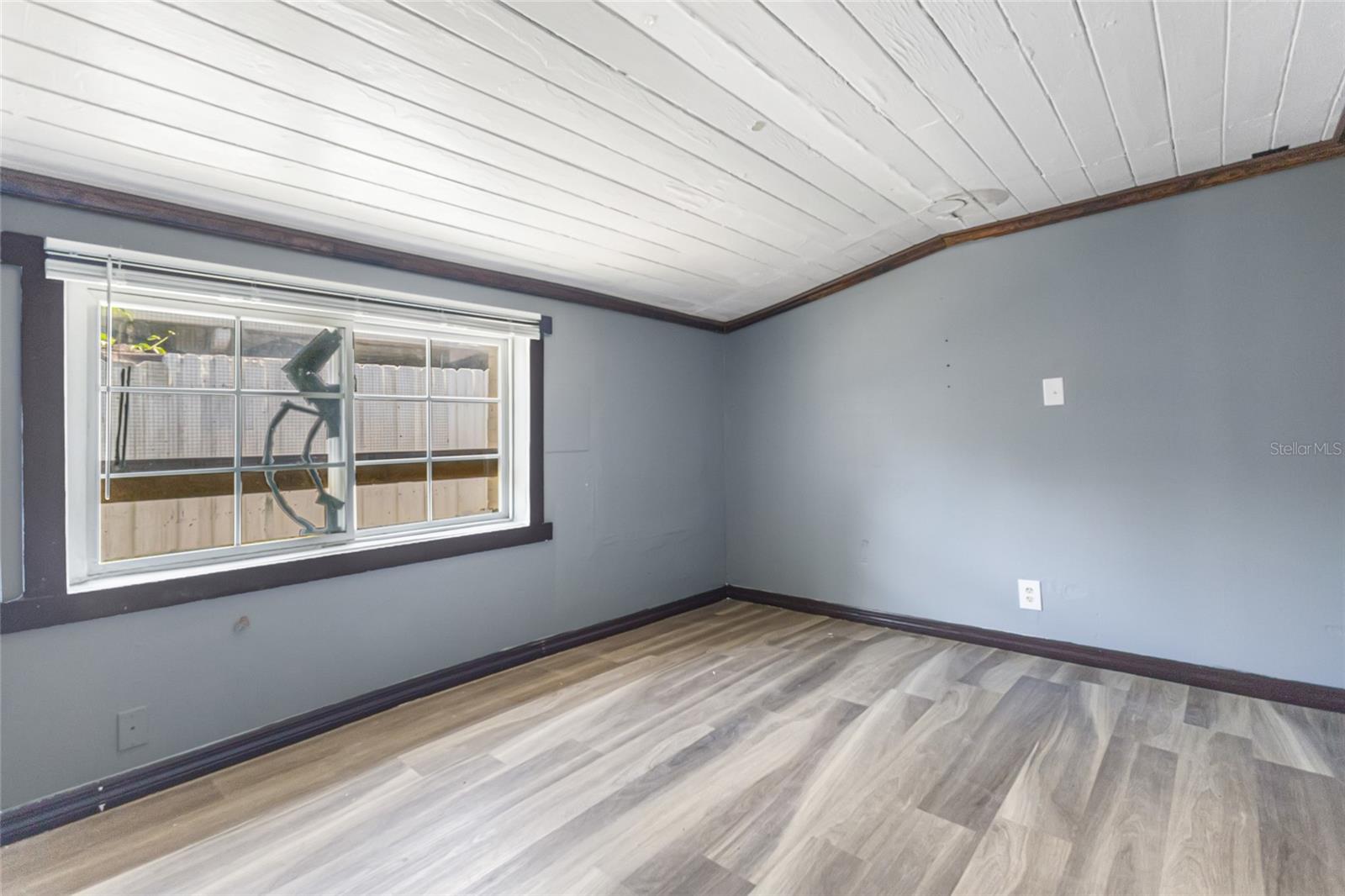 AUBURNDALE HEIGHTS - Residential Lease