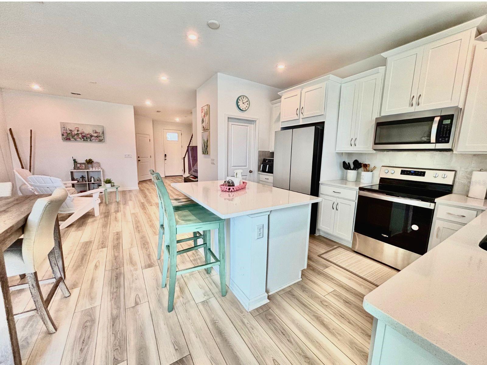 1005 SPRING PALMS LOOP
