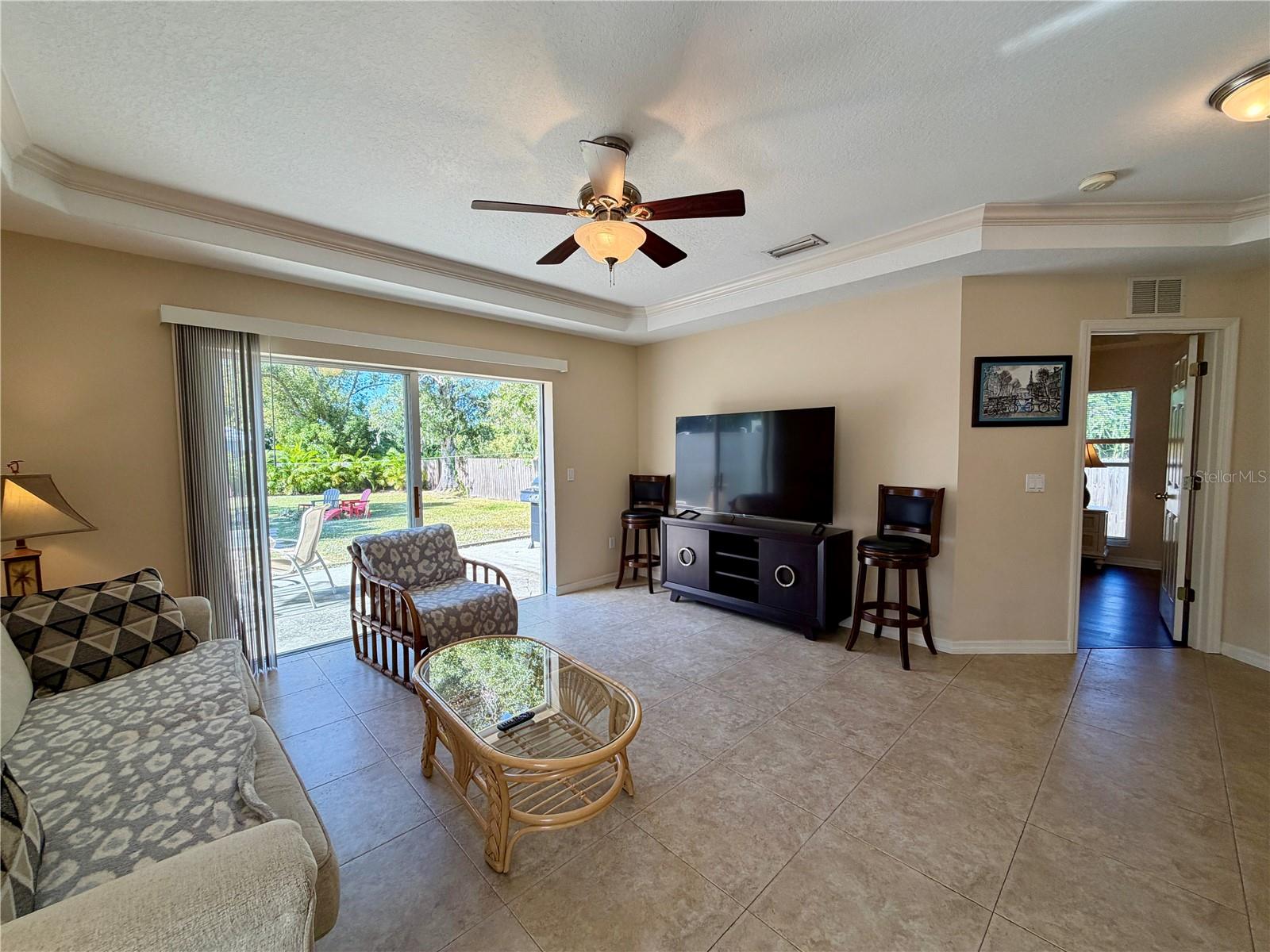 BEE RIDGE TOWN OF TOWNSITE - Residential Lease