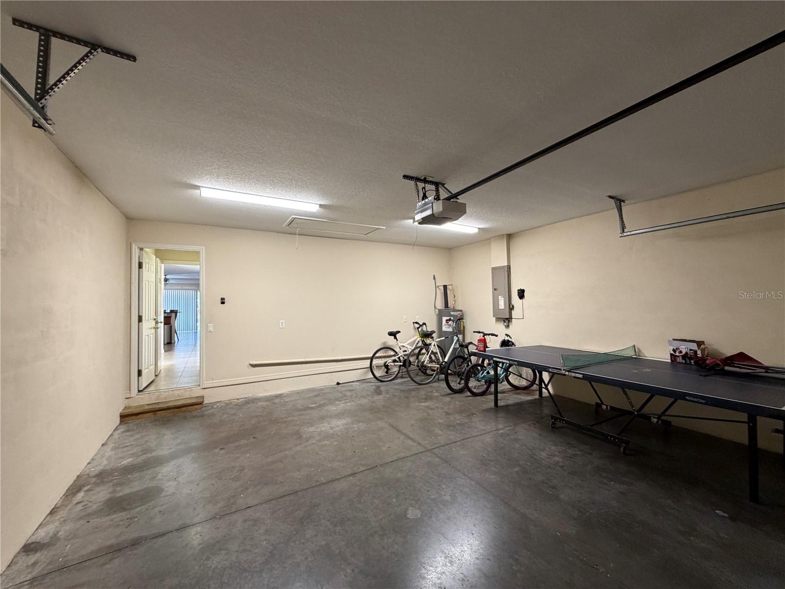 BEE RIDGE TOWN OF TOWNSITE - Residential Lease