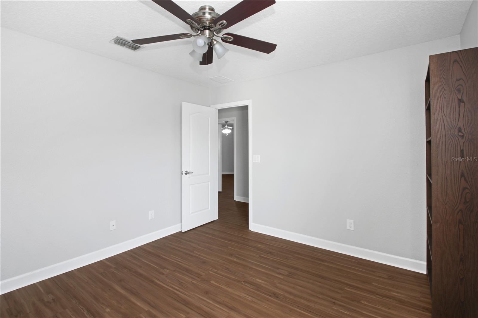 ALEXANDER RIDGE - Residential