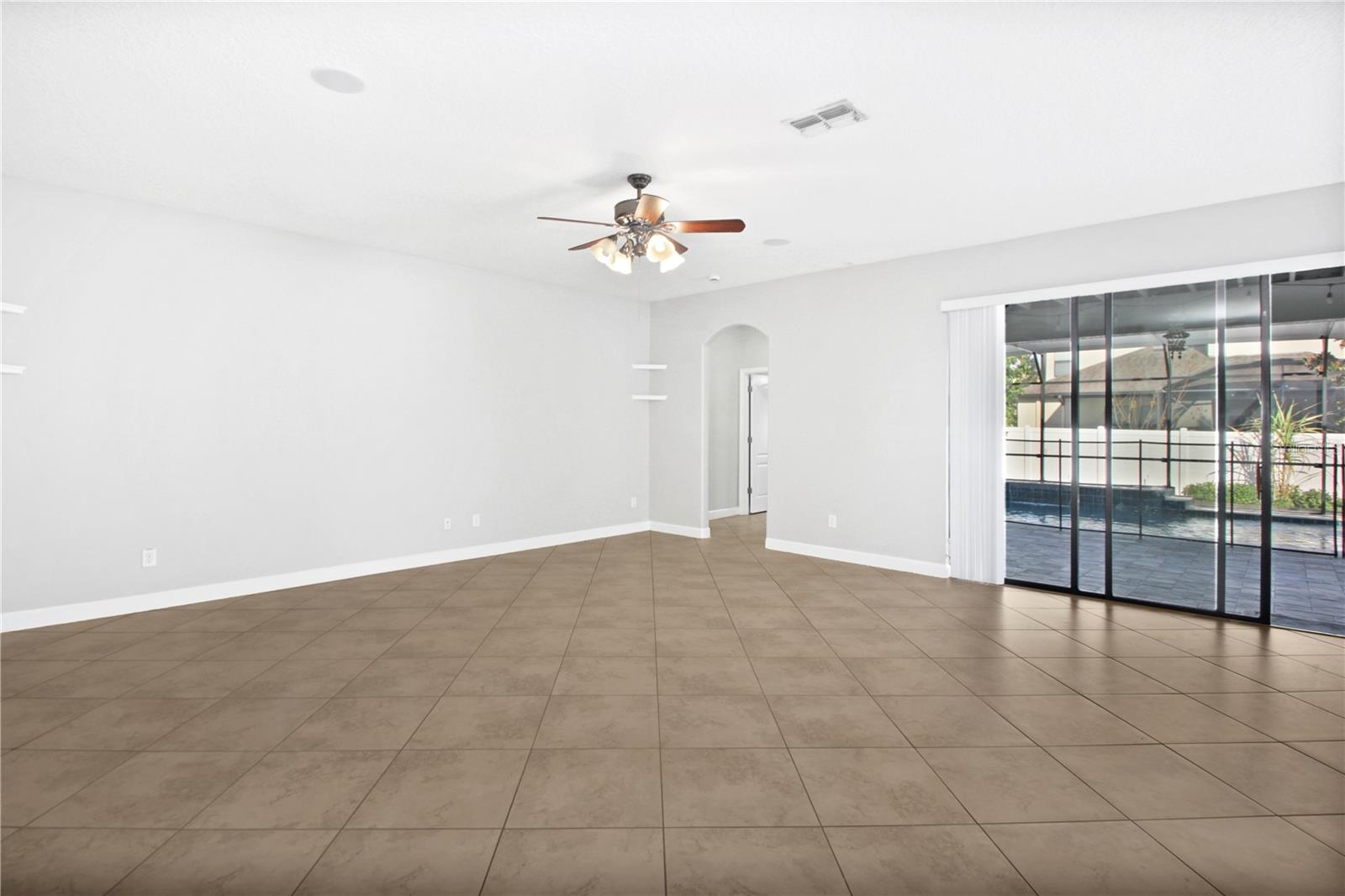 ALEXANDER RIDGE - Residential