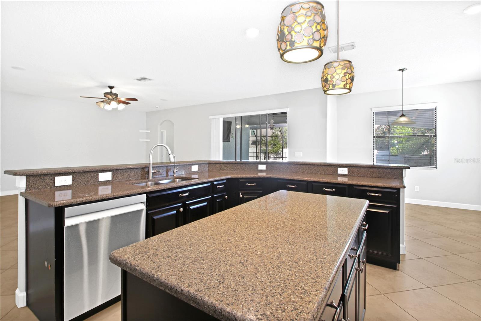 ALEXANDER RIDGE - Residential