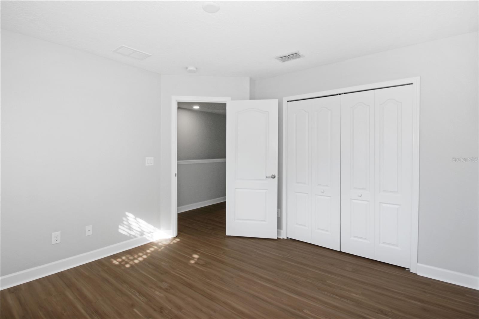 ALEXANDER RIDGE - Residential