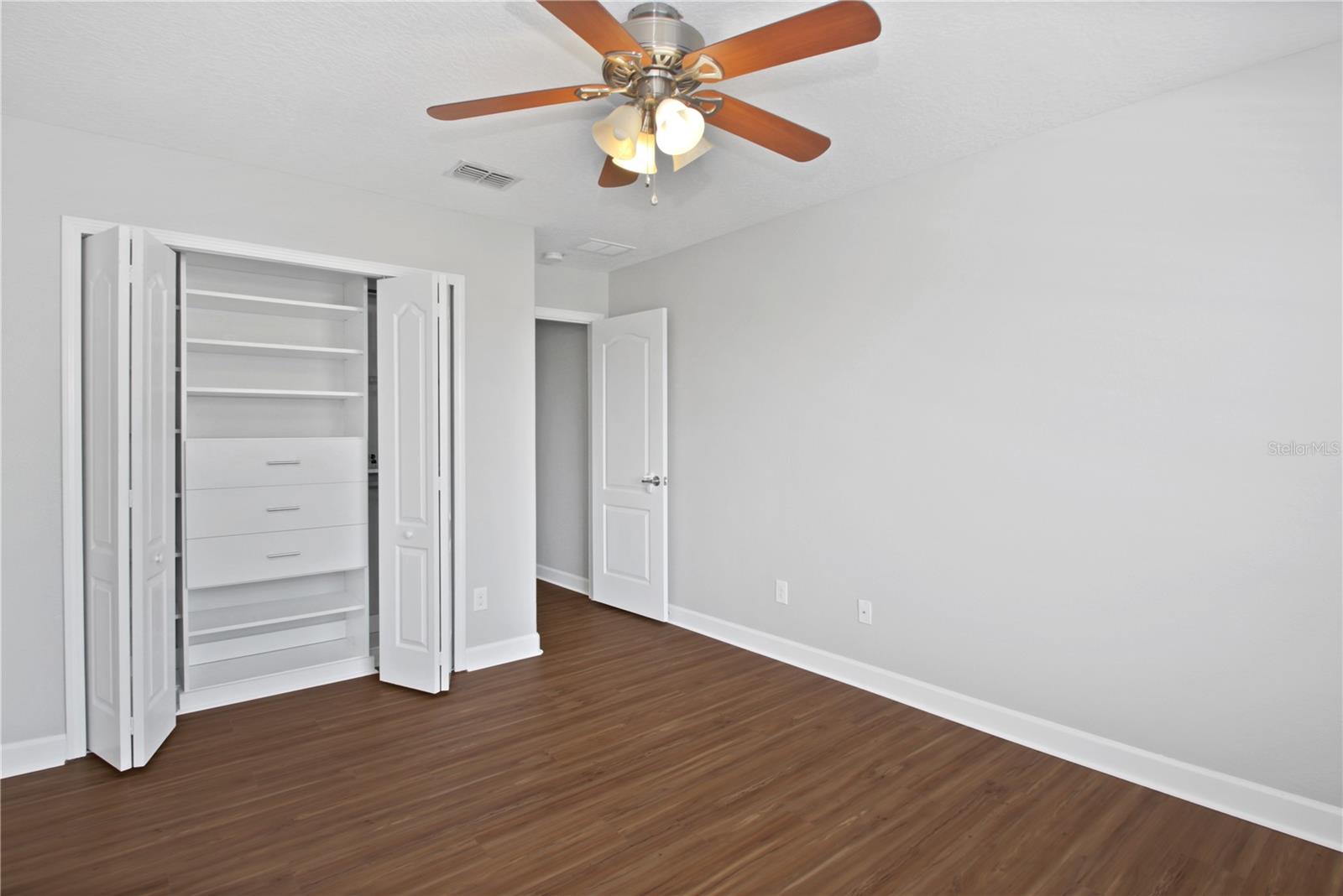 ALEXANDER RIDGE - Residential