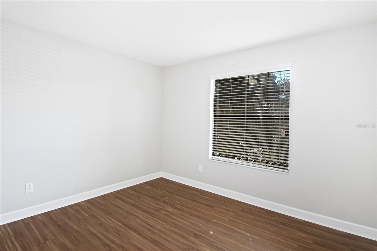 ALEXANDER RIDGE - Residential