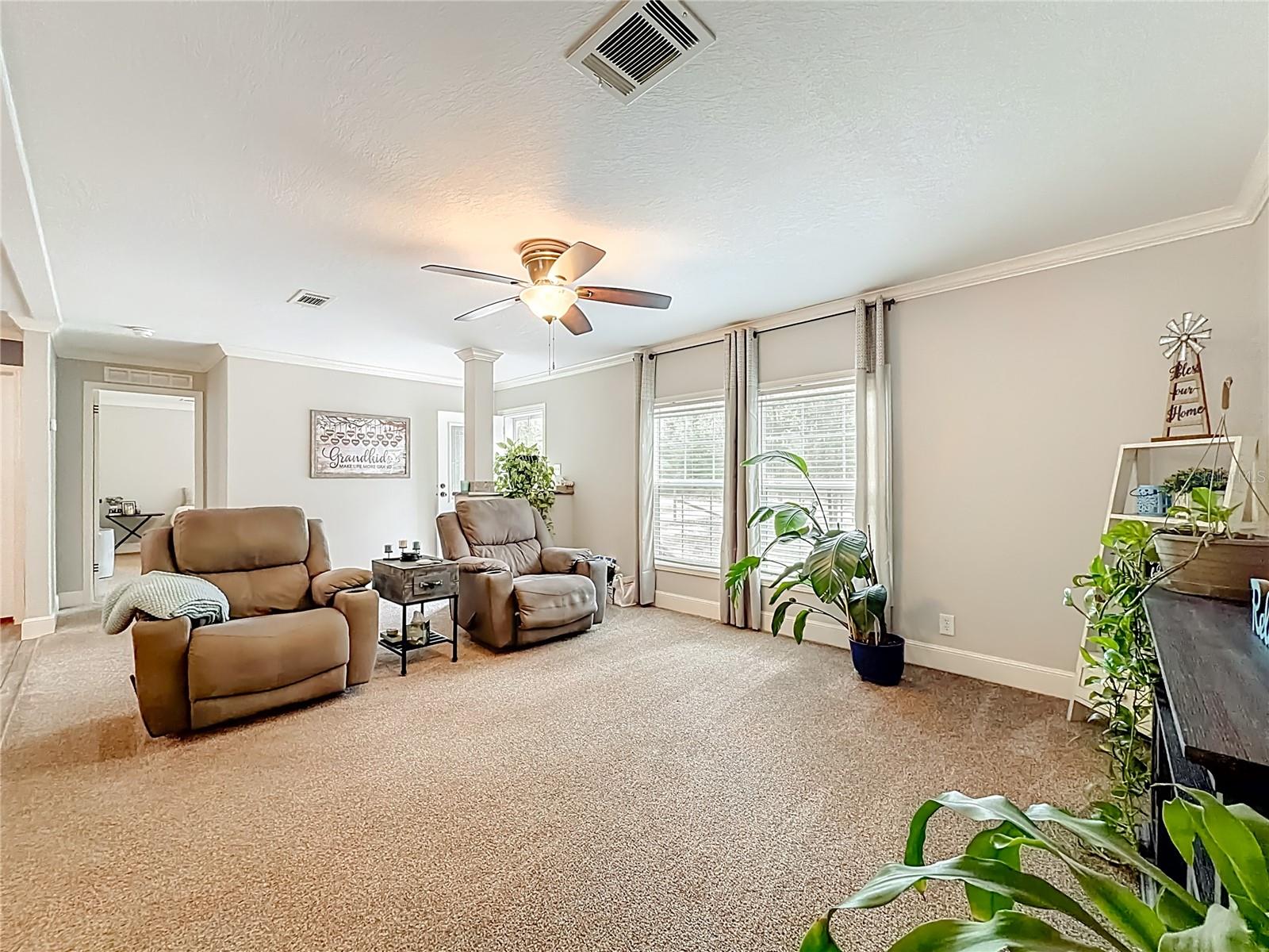 WILLISTON HLNDS - Residential