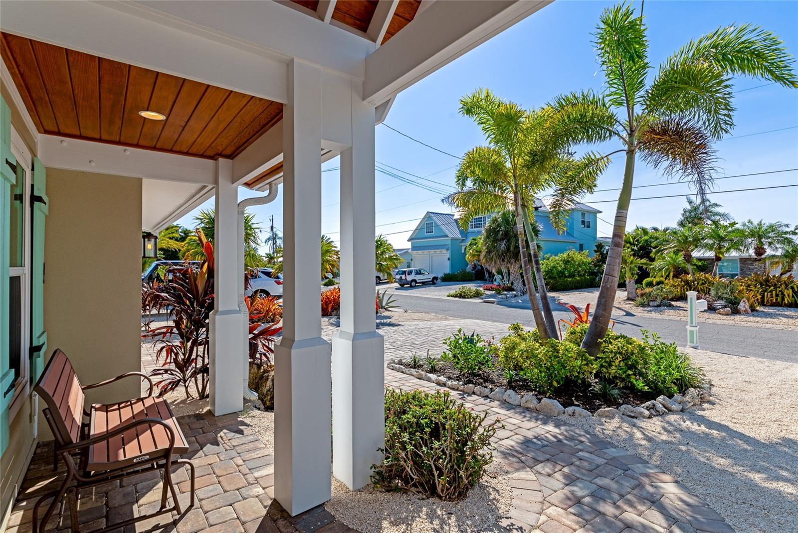 BAY PALMS 14TH UNIT - Residential
