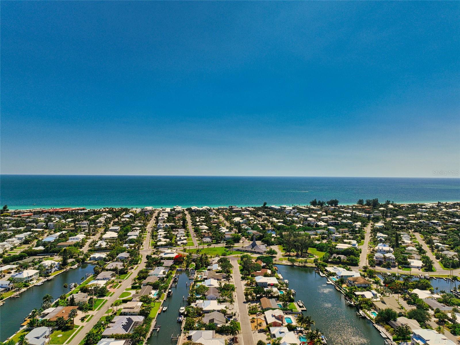BAY PALMS 14TH UNIT - Residential