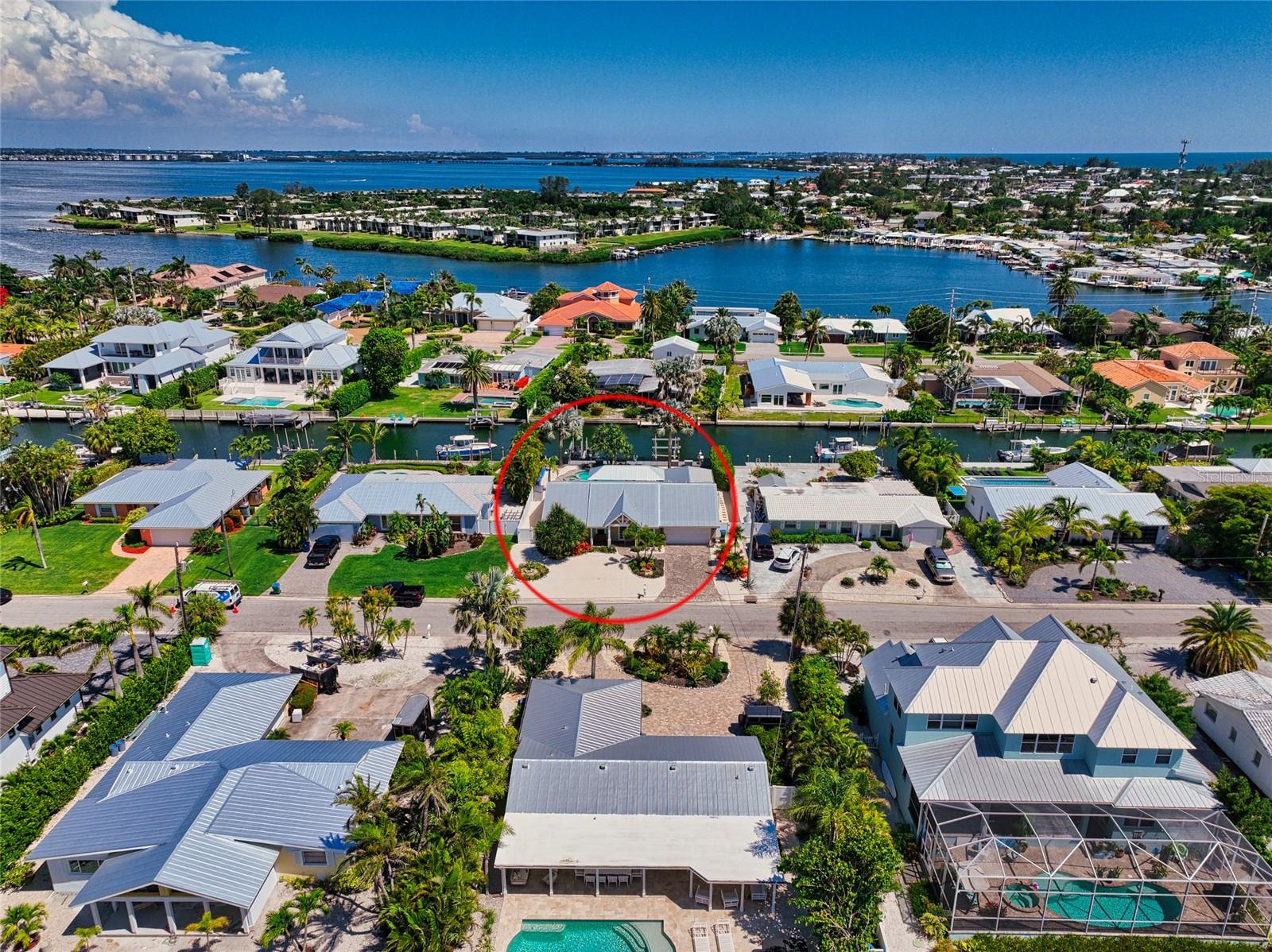 BAY PALMS 14TH UNIT - Residential