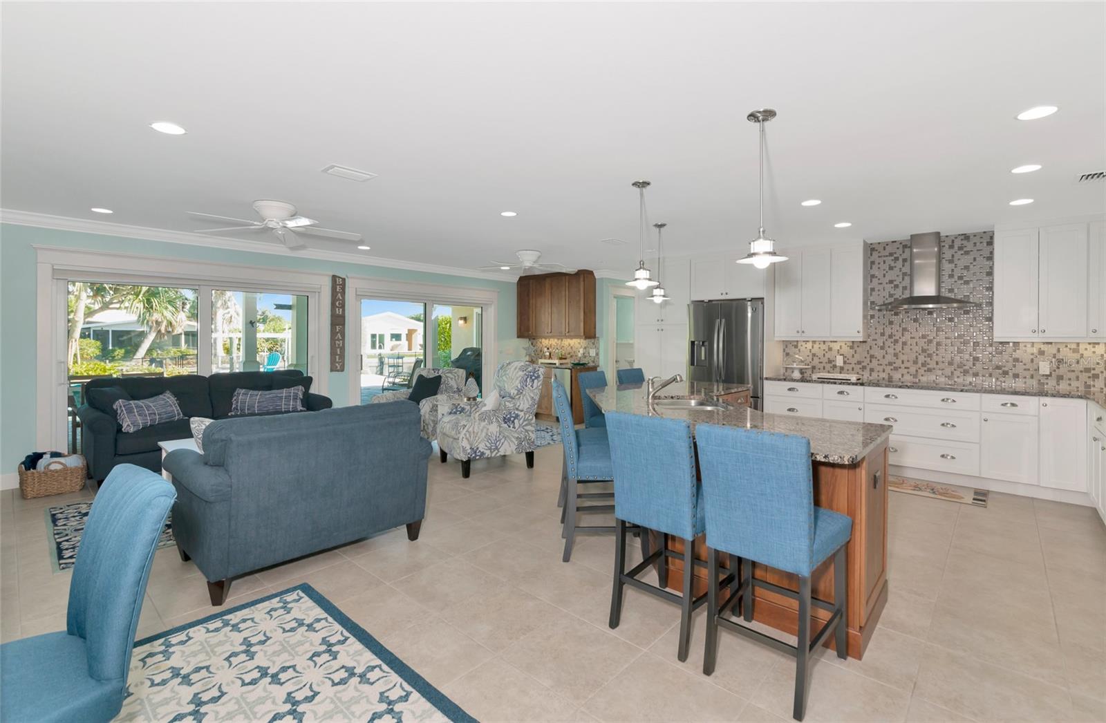 BAY PALMS 14TH UNIT - Residential