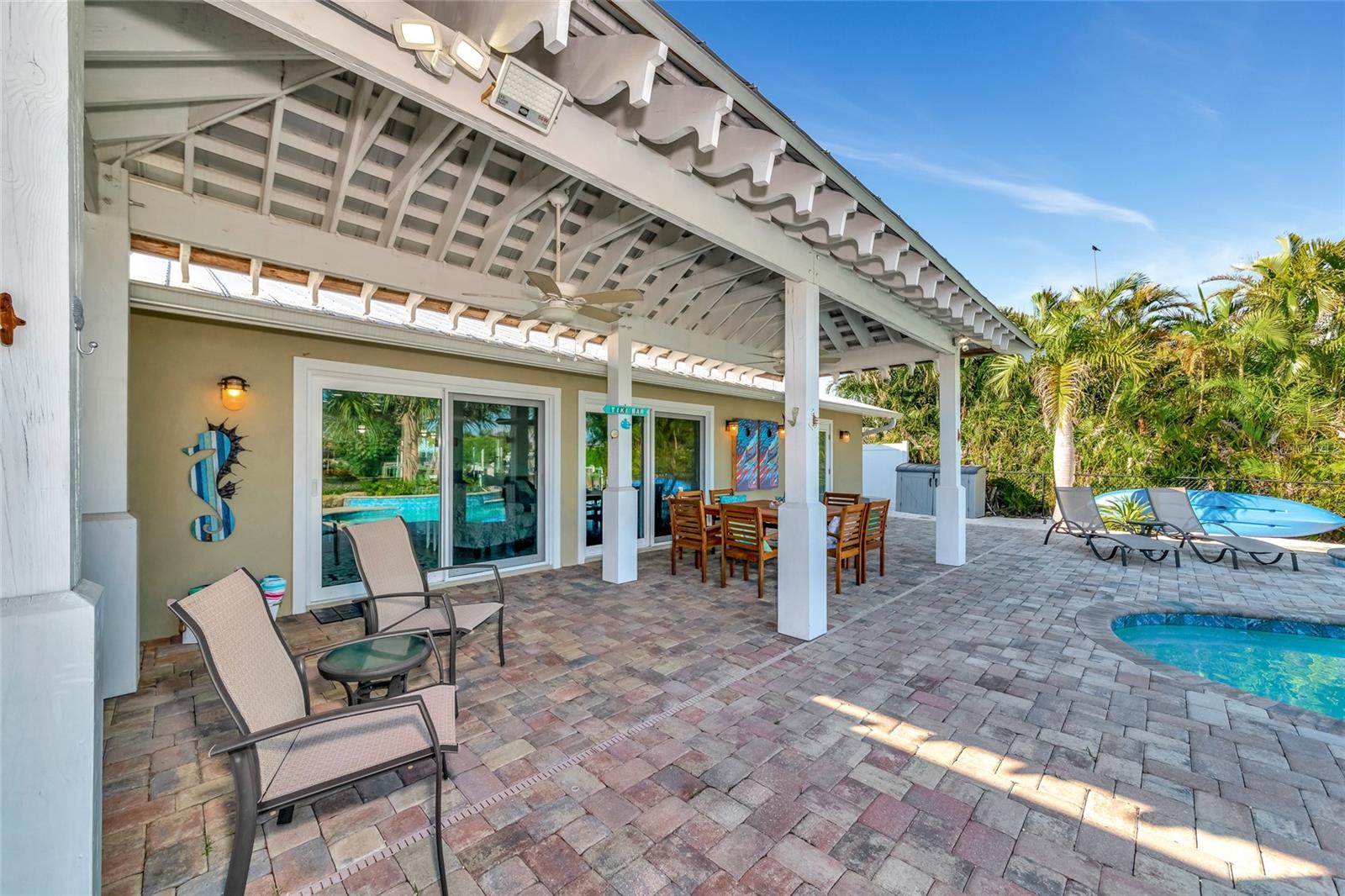 BAY PALMS 14TH UNIT - Residential