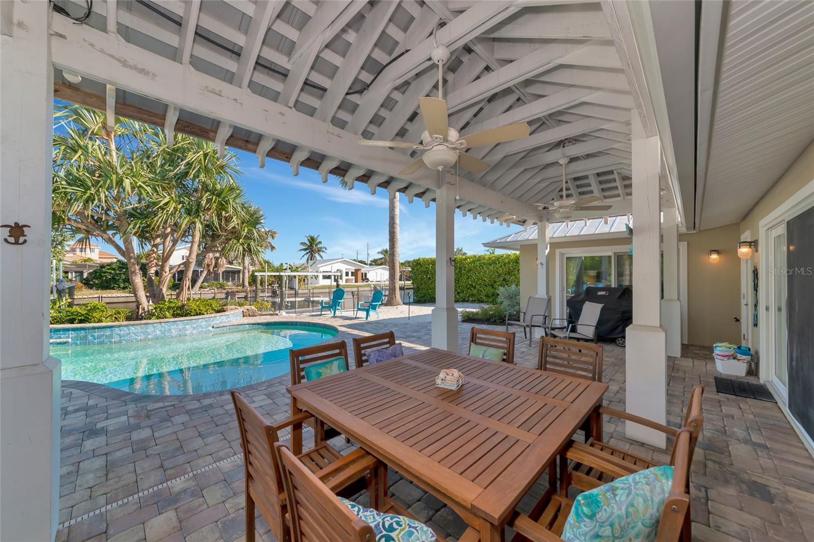 BAY PALMS 14TH UNIT - Residential