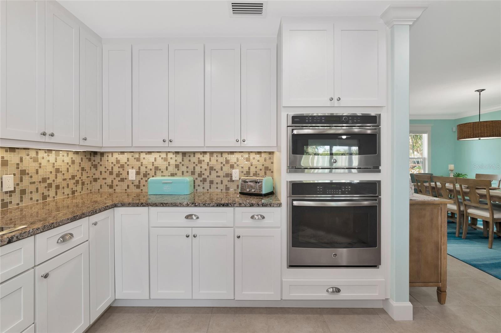 BAY PALMS 14TH UNIT - Residential