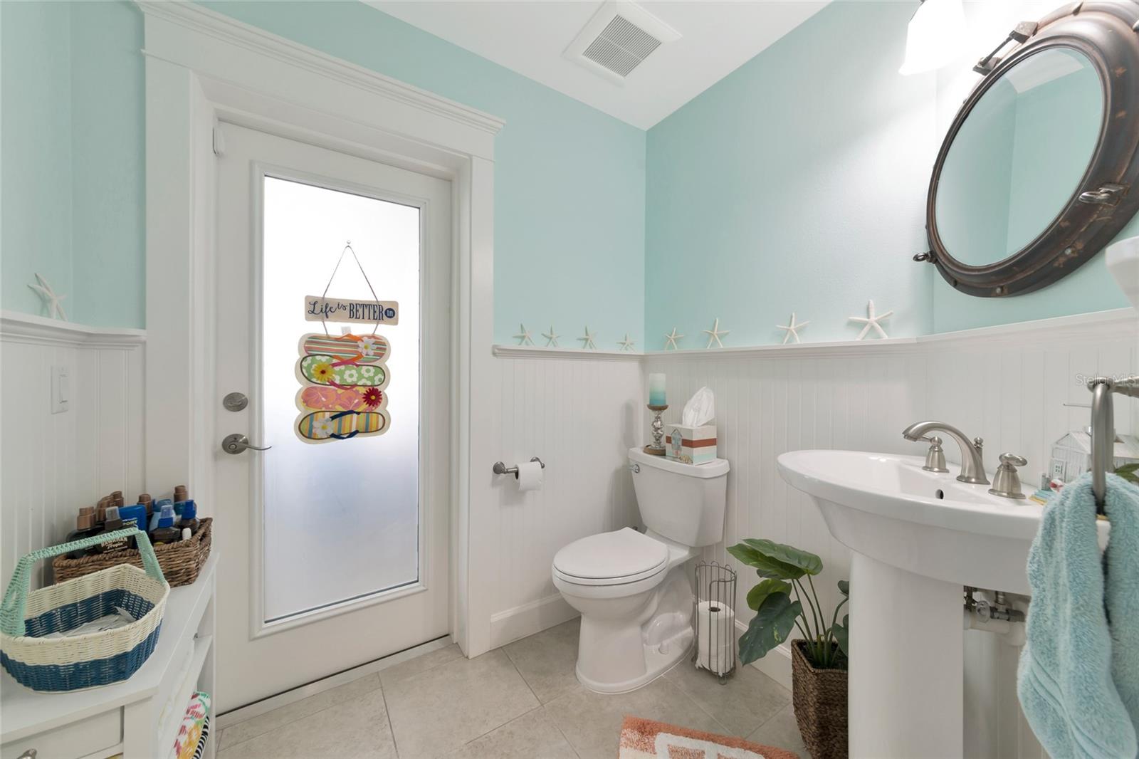 BAY PALMS 14TH UNIT - Residential