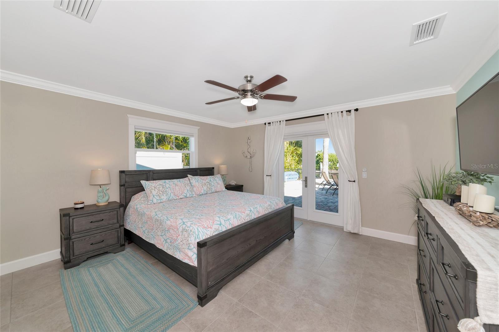 BAY PALMS 14TH UNIT - Residential