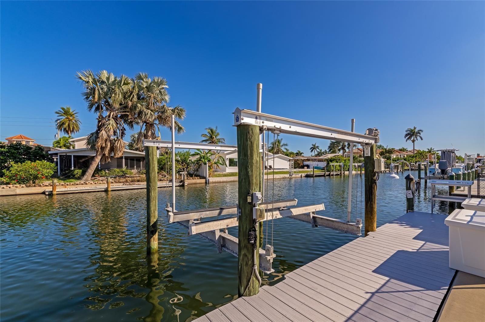 BAY PALMS 14TH UNIT - Residential