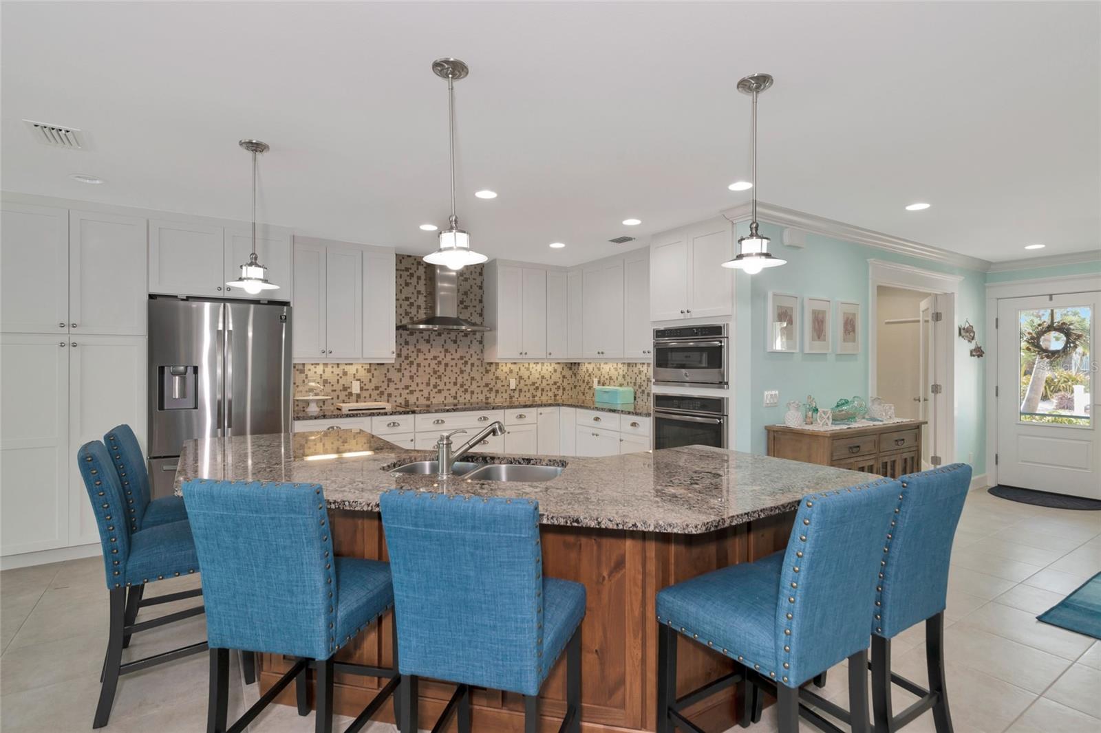 BAY PALMS 14TH UNIT - Residential