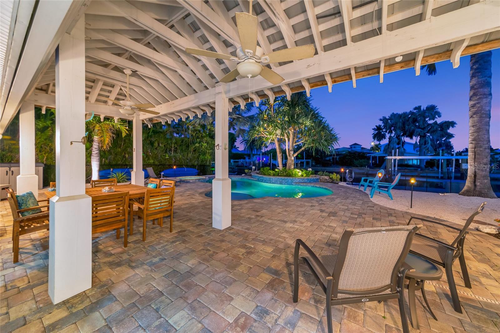 BAY PALMS 14TH UNIT - Residential
