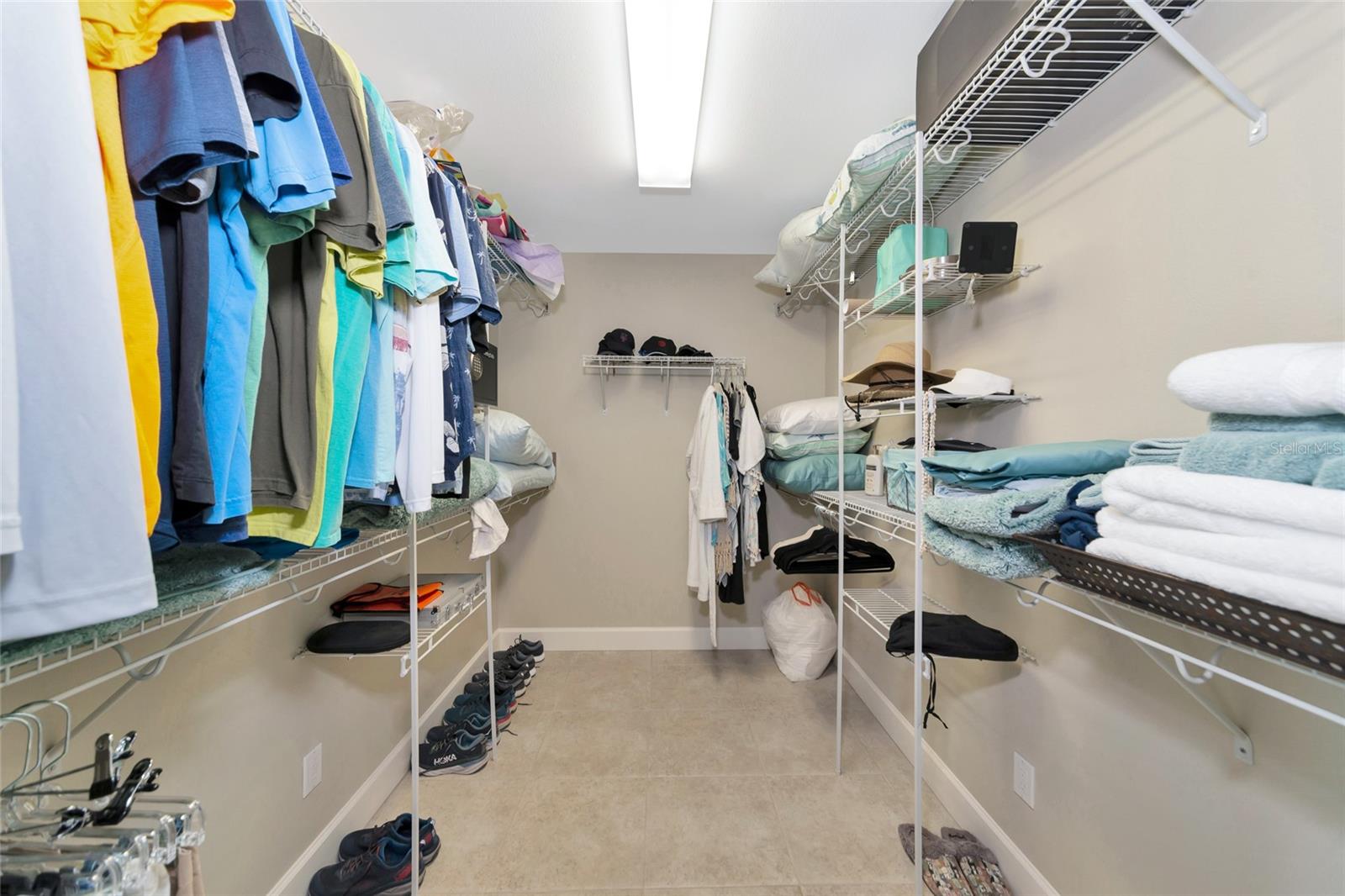 BAY PALMS 14TH UNIT - Residential