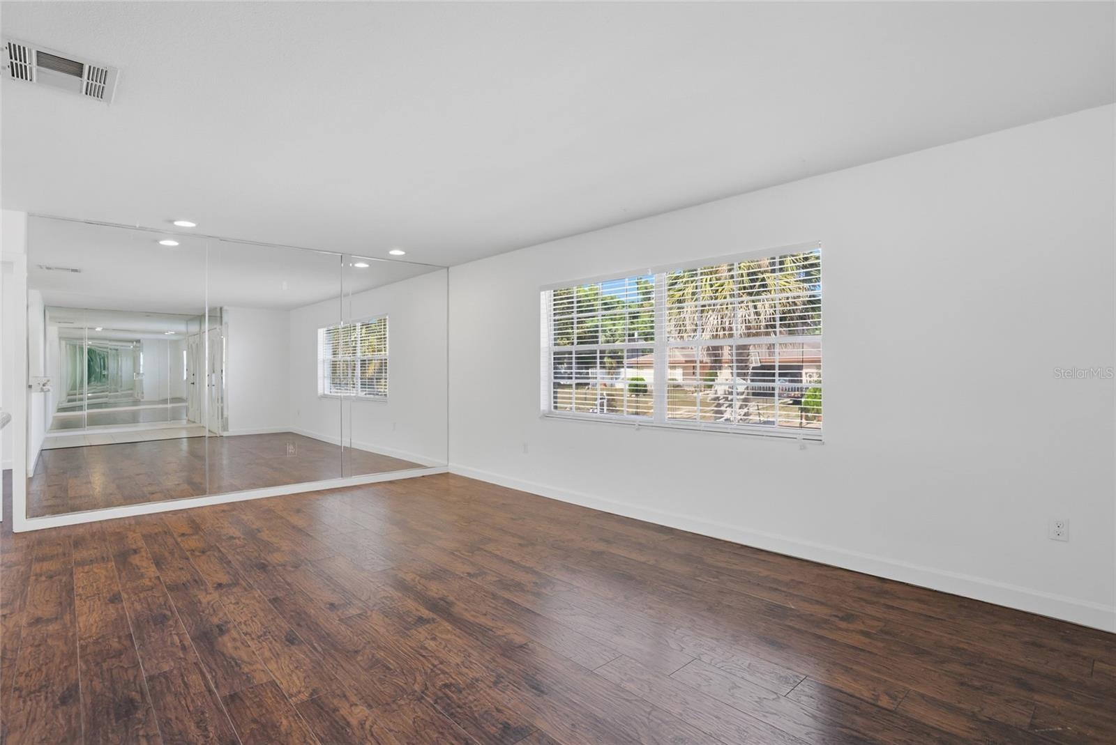 BEL AIRE WOODS FIFTH ADD - Residential