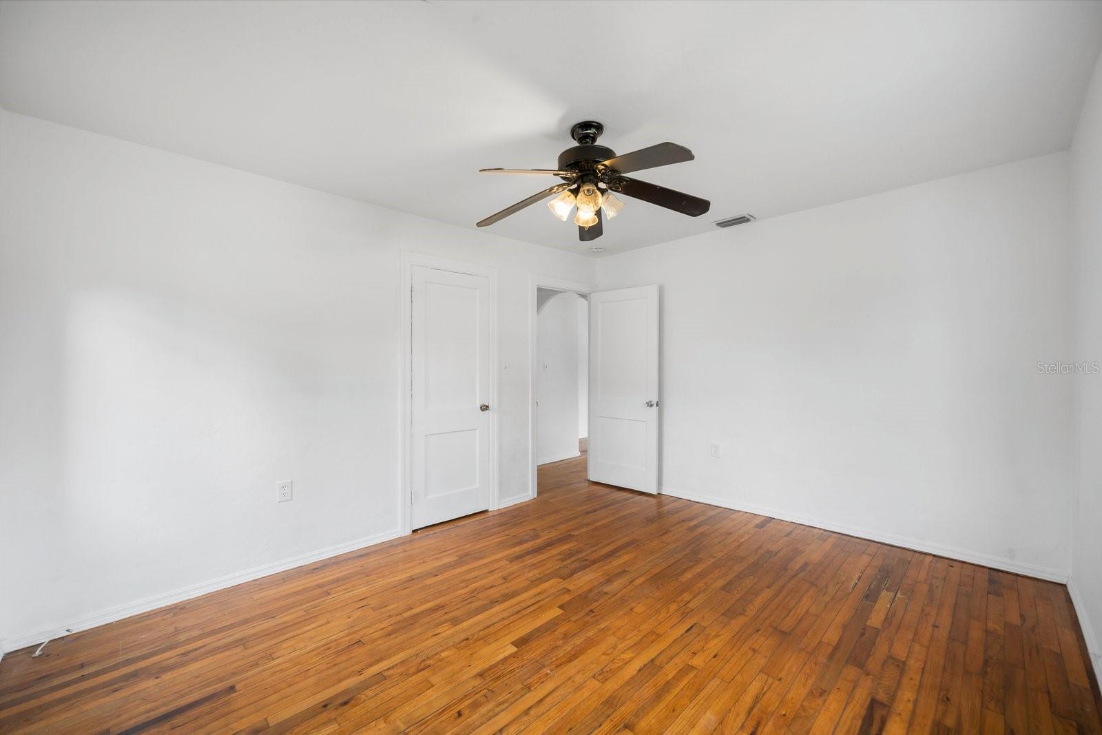 WOODLAWN HEIGHTS - Residential Lease