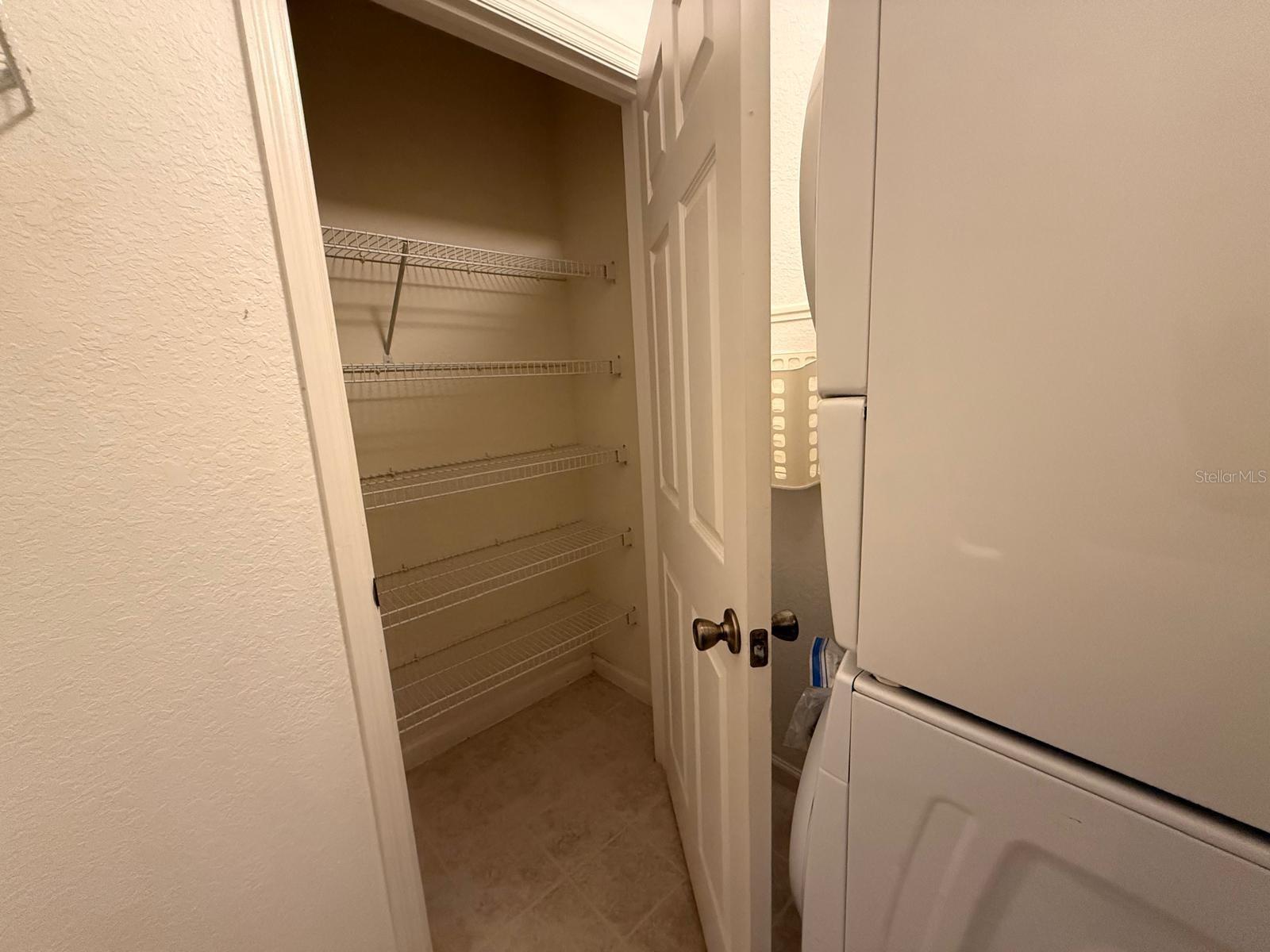 AVALON LAKES PH 03 VILLAGE A & B - Residential Lease