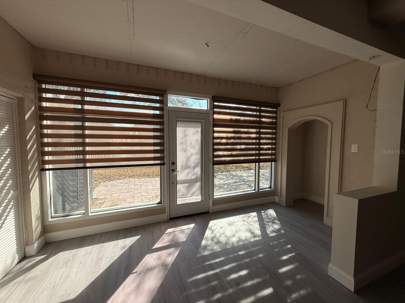 AVALON LAKES PH 03 VILLAGE A & B - Residential Lease