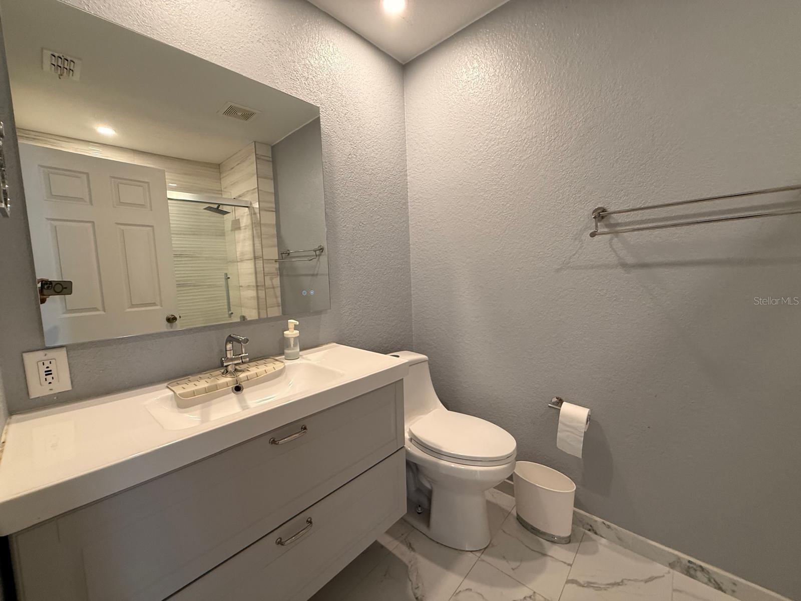 AVALON LAKES PH 03 VILLAGE A & B - Residential Lease