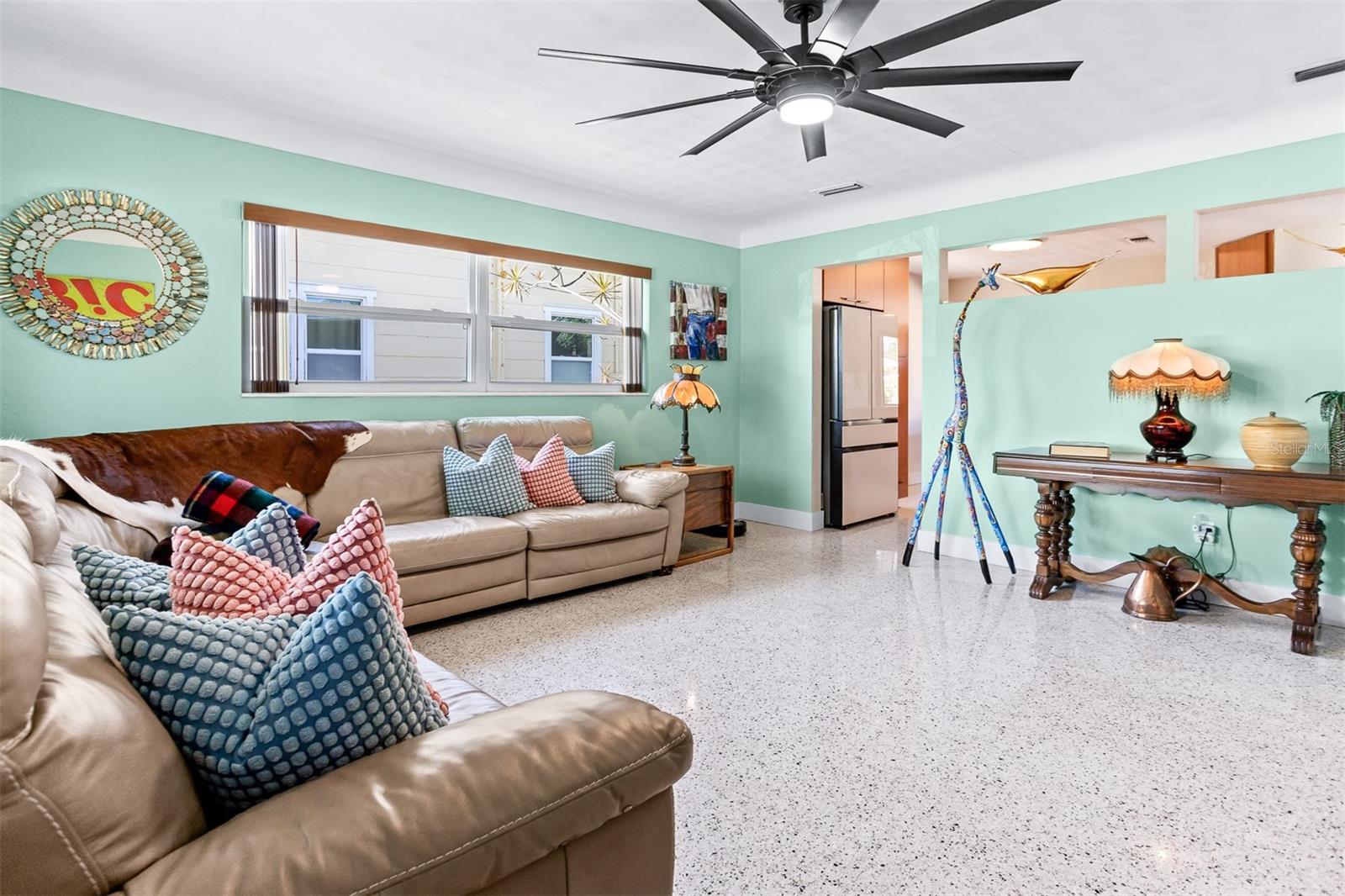 PINECREST PARK - Residential