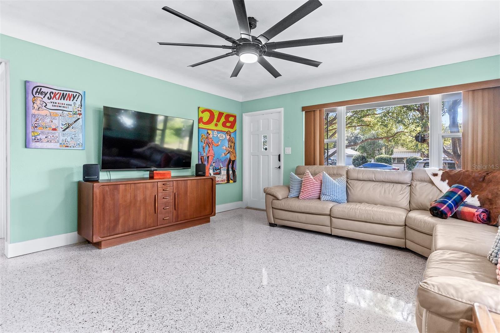 PINECREST PARK - Residential