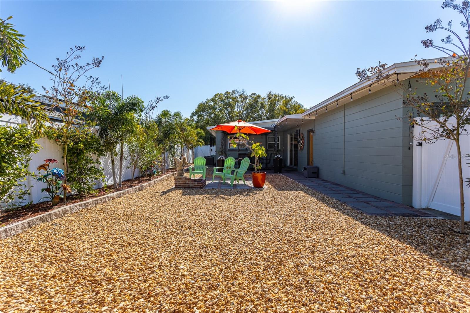 PINECREST PARK - Residential