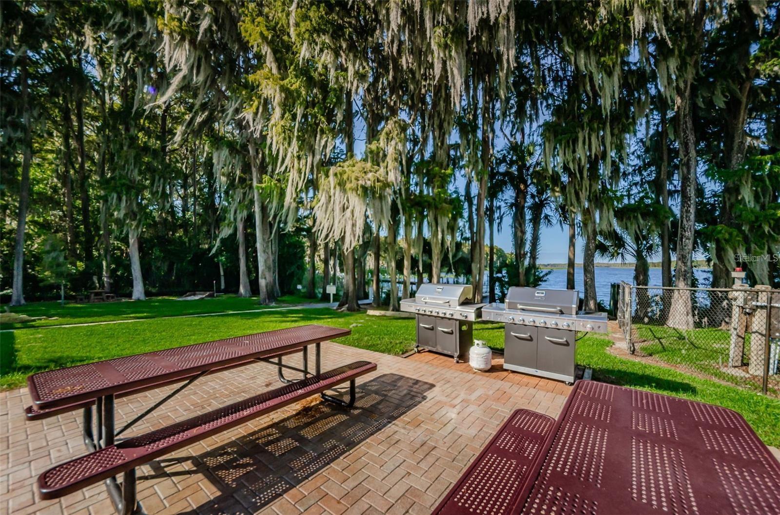 GREENVIEW VILLAS CONDO I - Residential