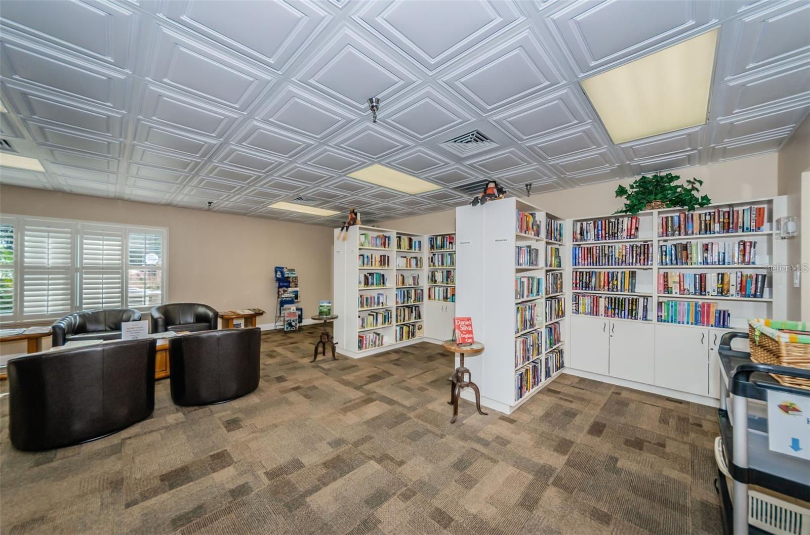 GREENVIEW VILLAS CONDO I - Residential