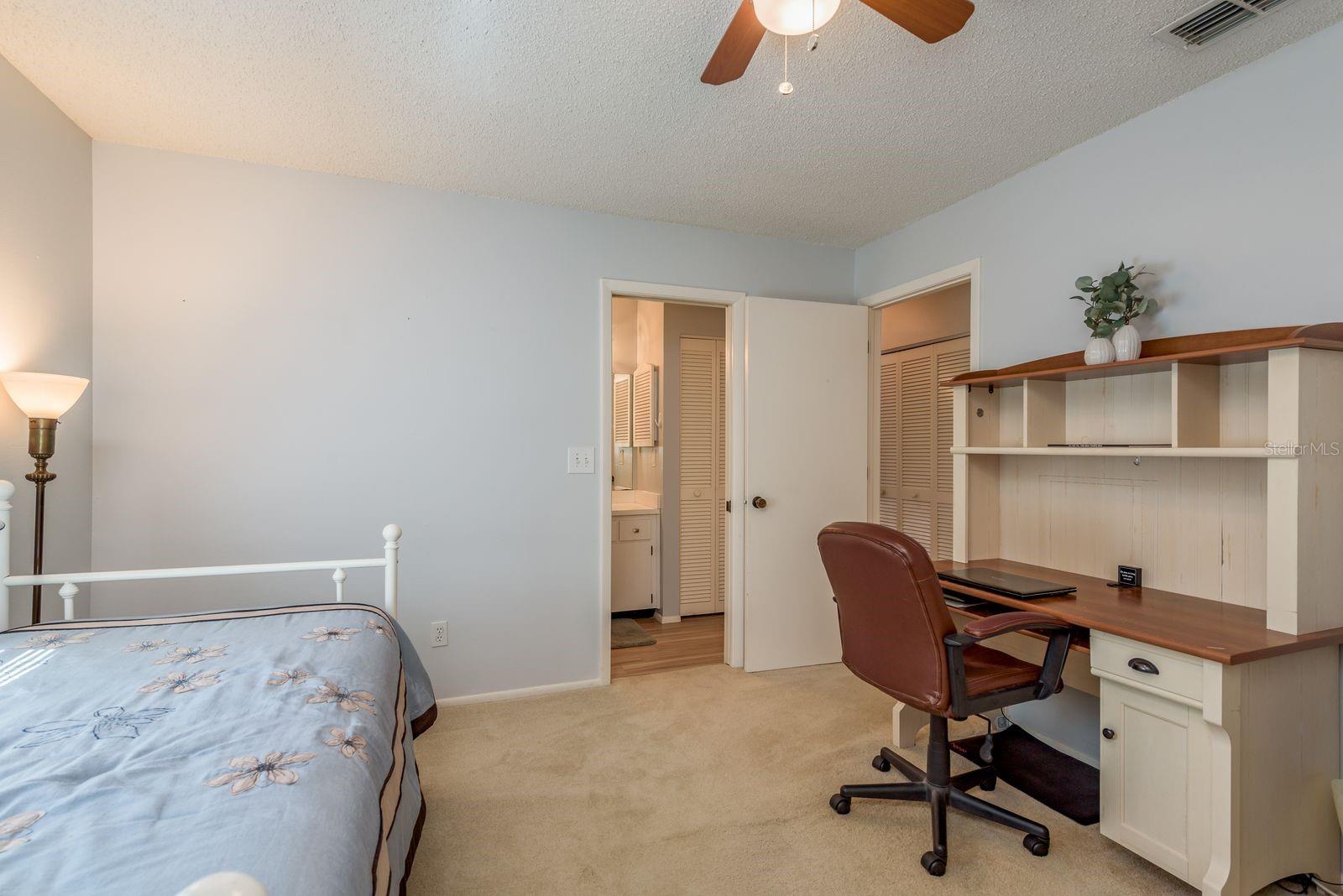 GREENVIEW VILLAS CONDO I - Residential