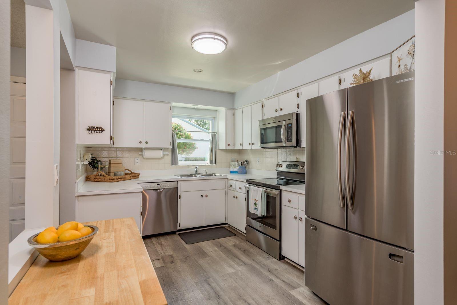 GREENVIEW VILLAS CONDO I - Residential