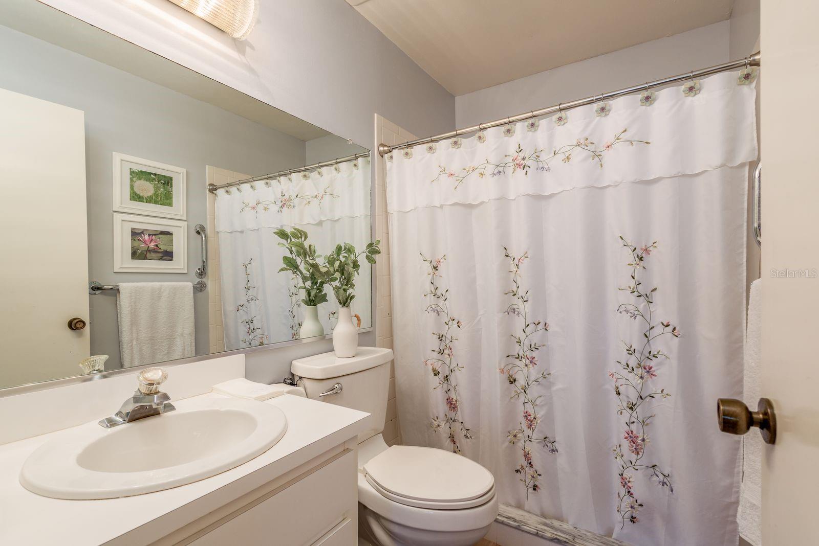GREENVIEW VILLAS CONDO I - Residential