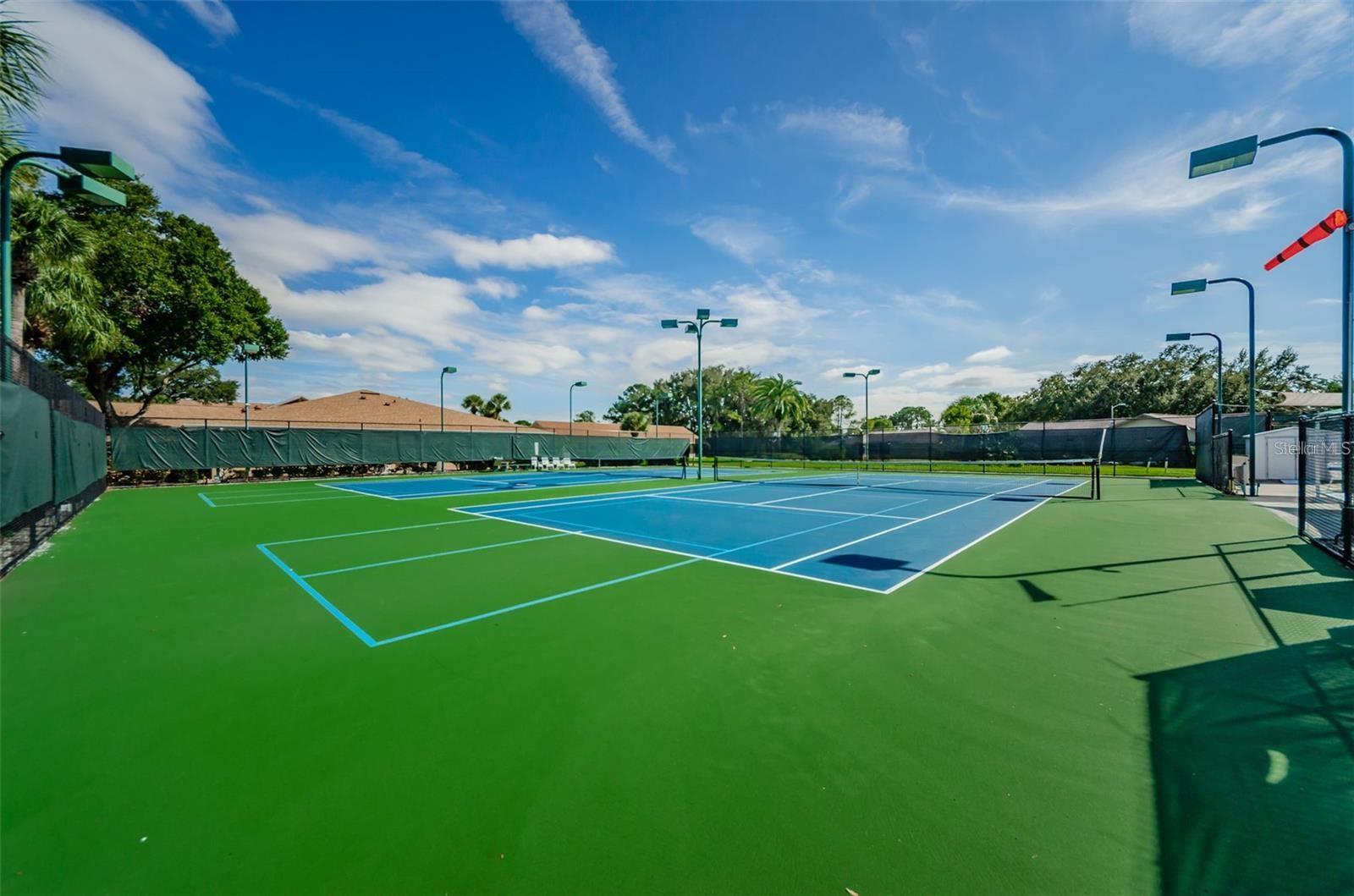 GREENVIEW VILLAS CONDO I - Residential