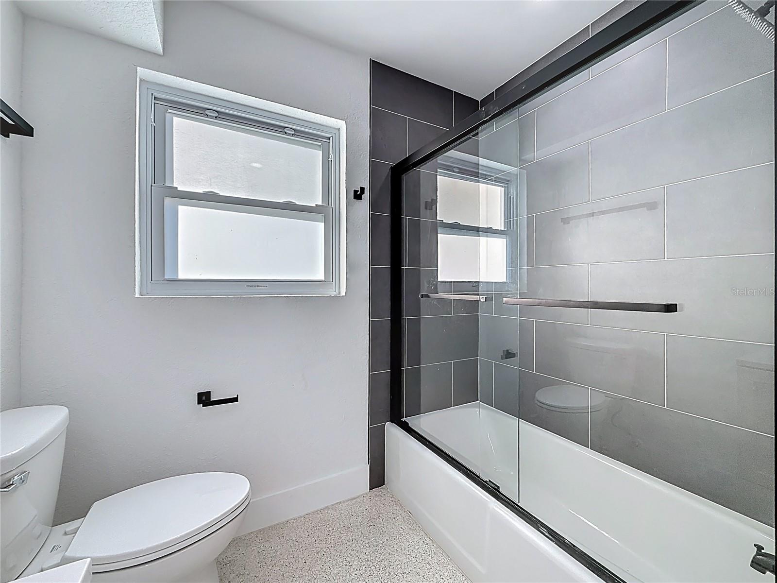 HARBOR VIEW VILLAS 1ST ADD - Residential Lease