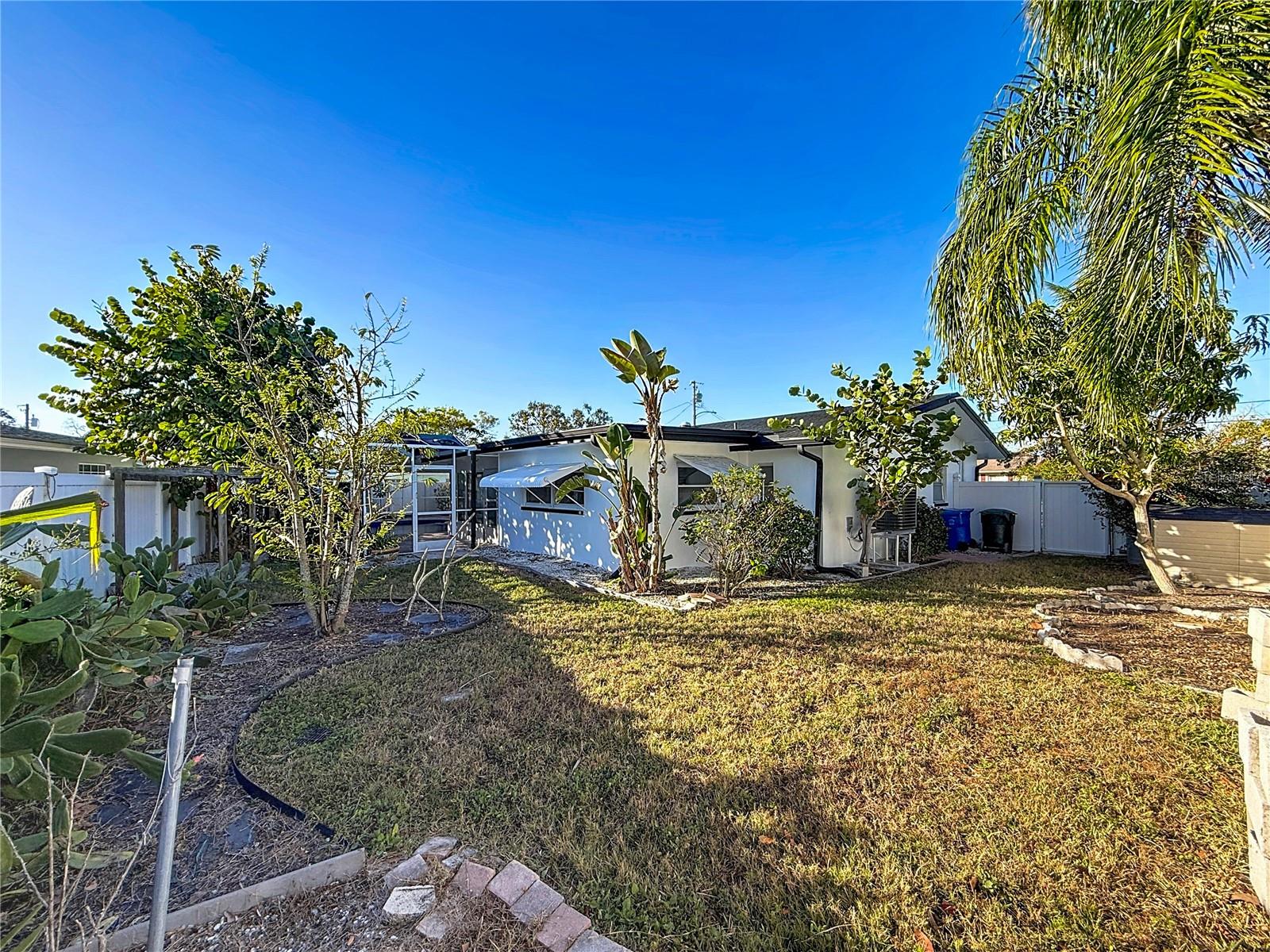 HARBOR VIEW VILLAS 1ST ADD - Residential Lease