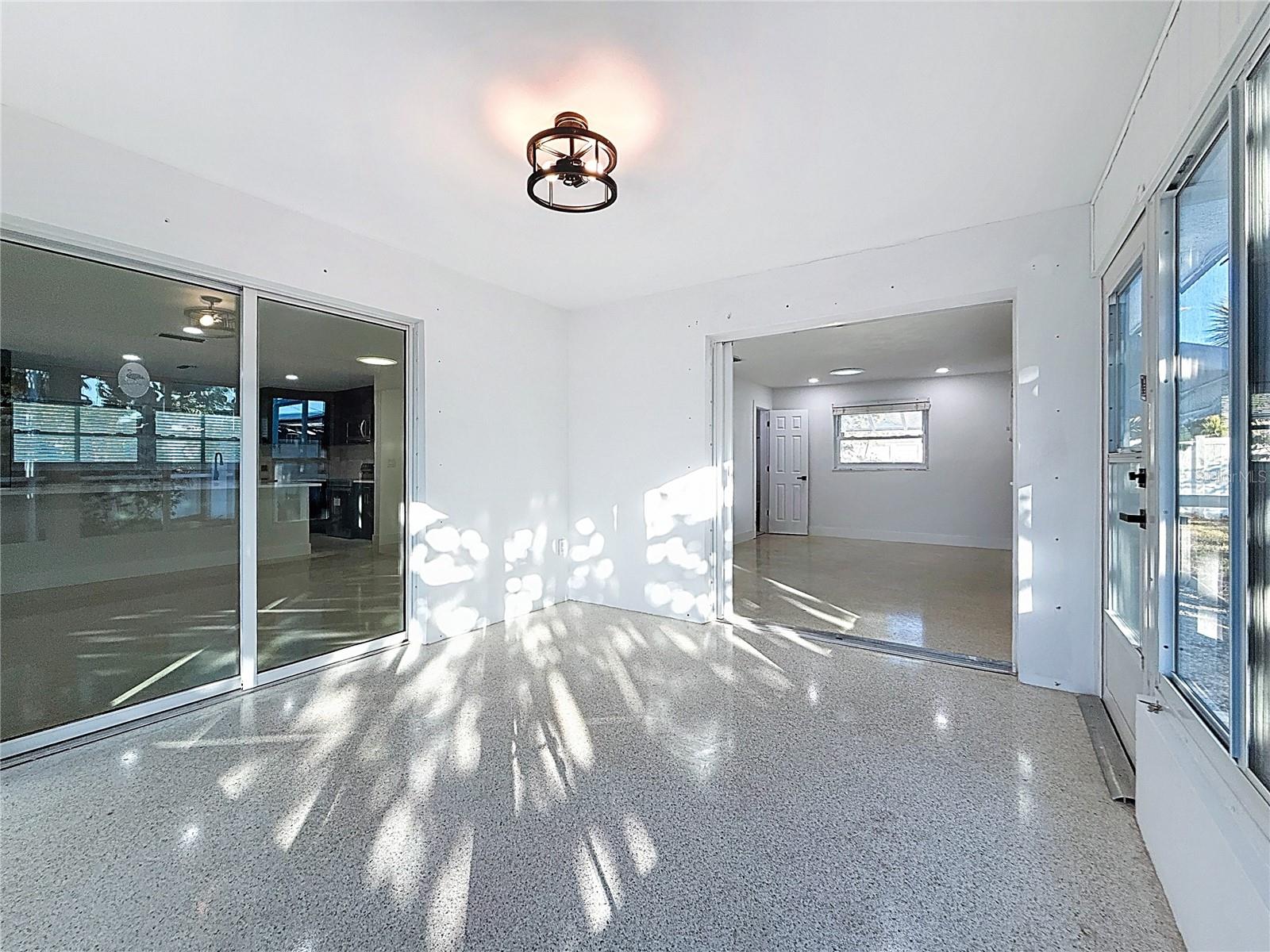 HARBOR VIEW VILLAS 1ST ADD - Residential Lease