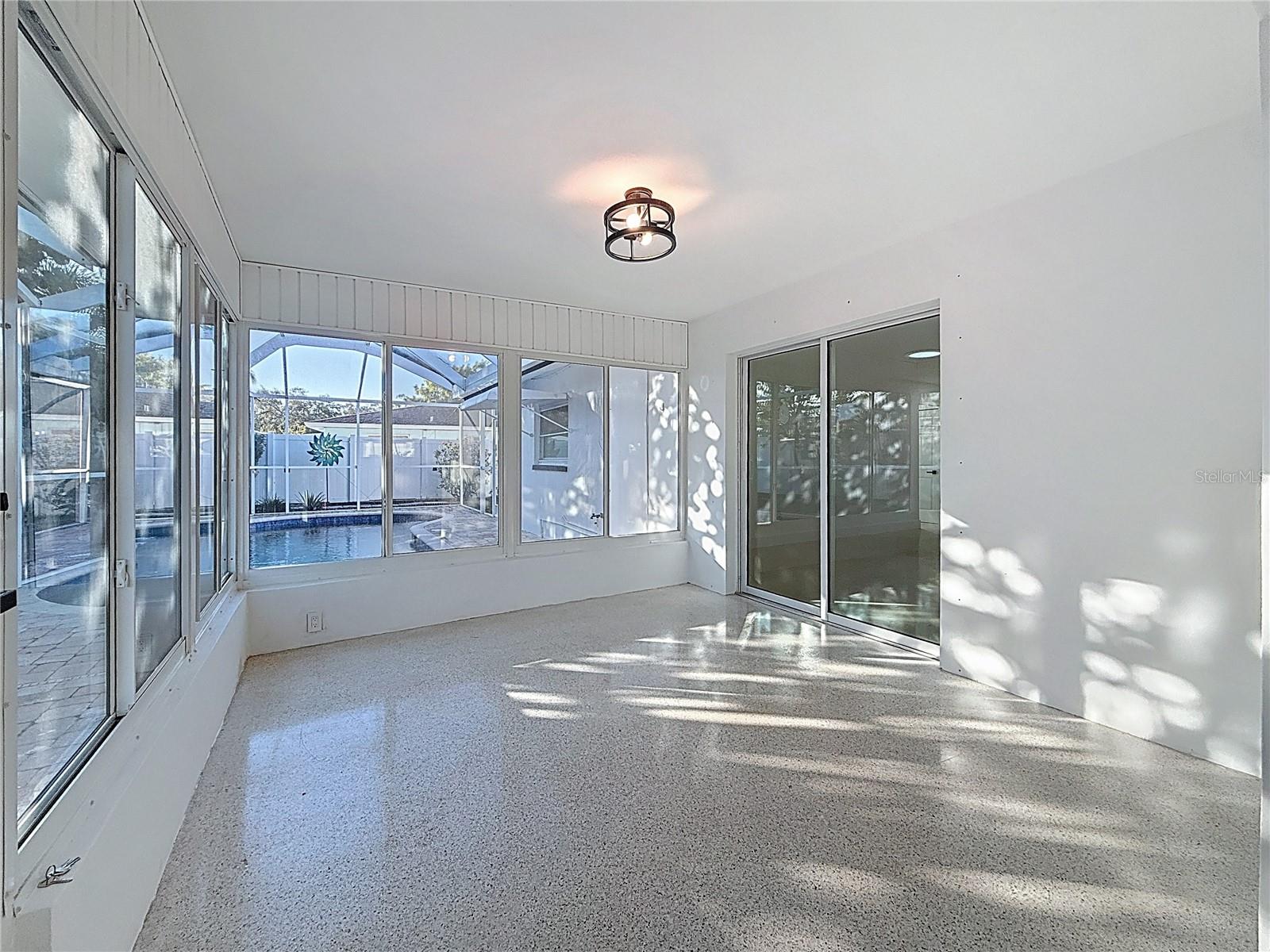 HARBOR VIEW VILLAS 1ST ADD - Residential Lease