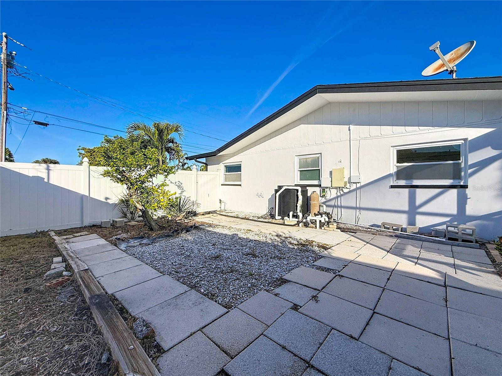 HARBOR VIEW VILLAS 1ST ADD - Residential Lease