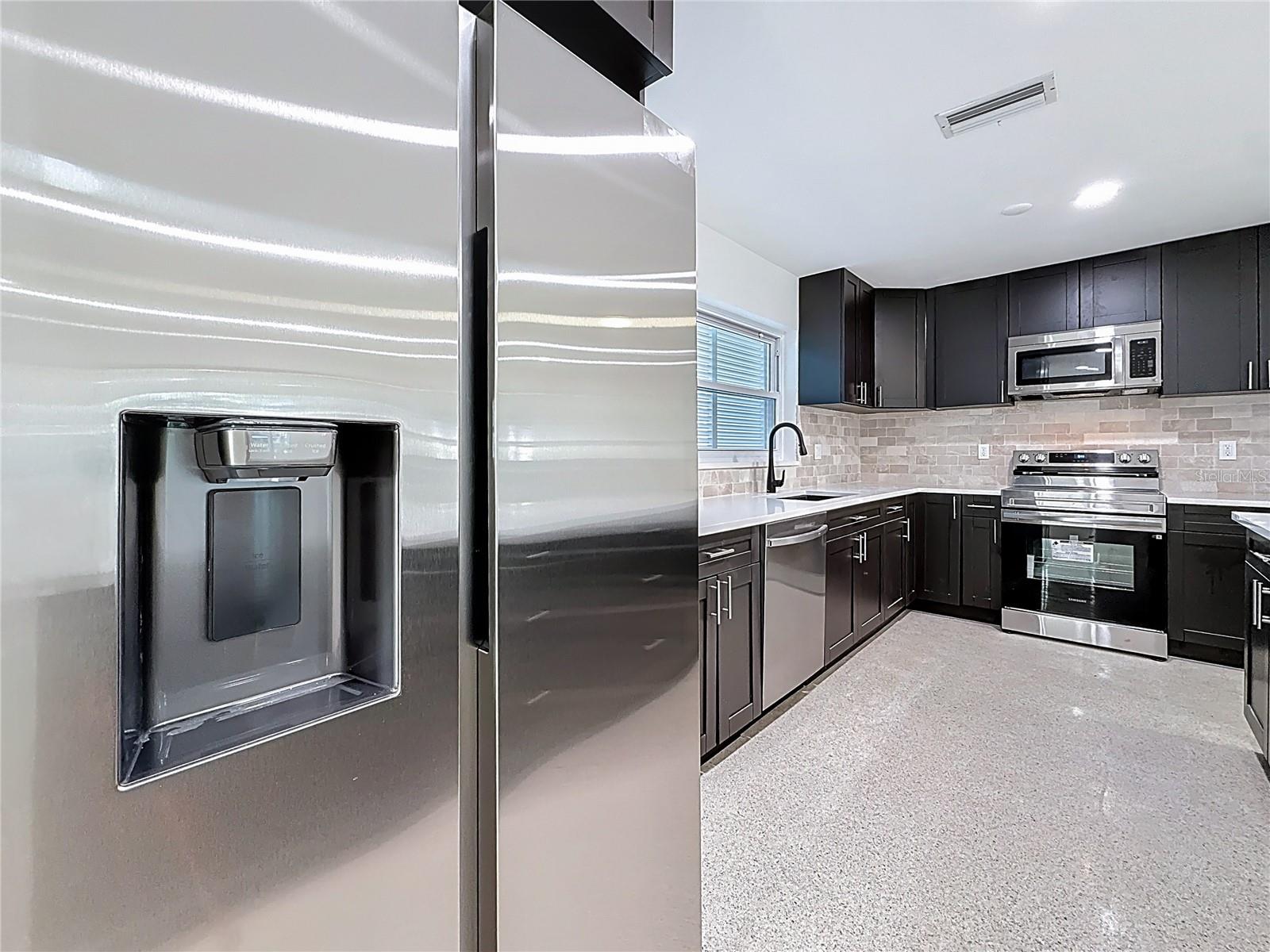 HARBOR VIEW VILLAS 1ST ADD - Residential Lease