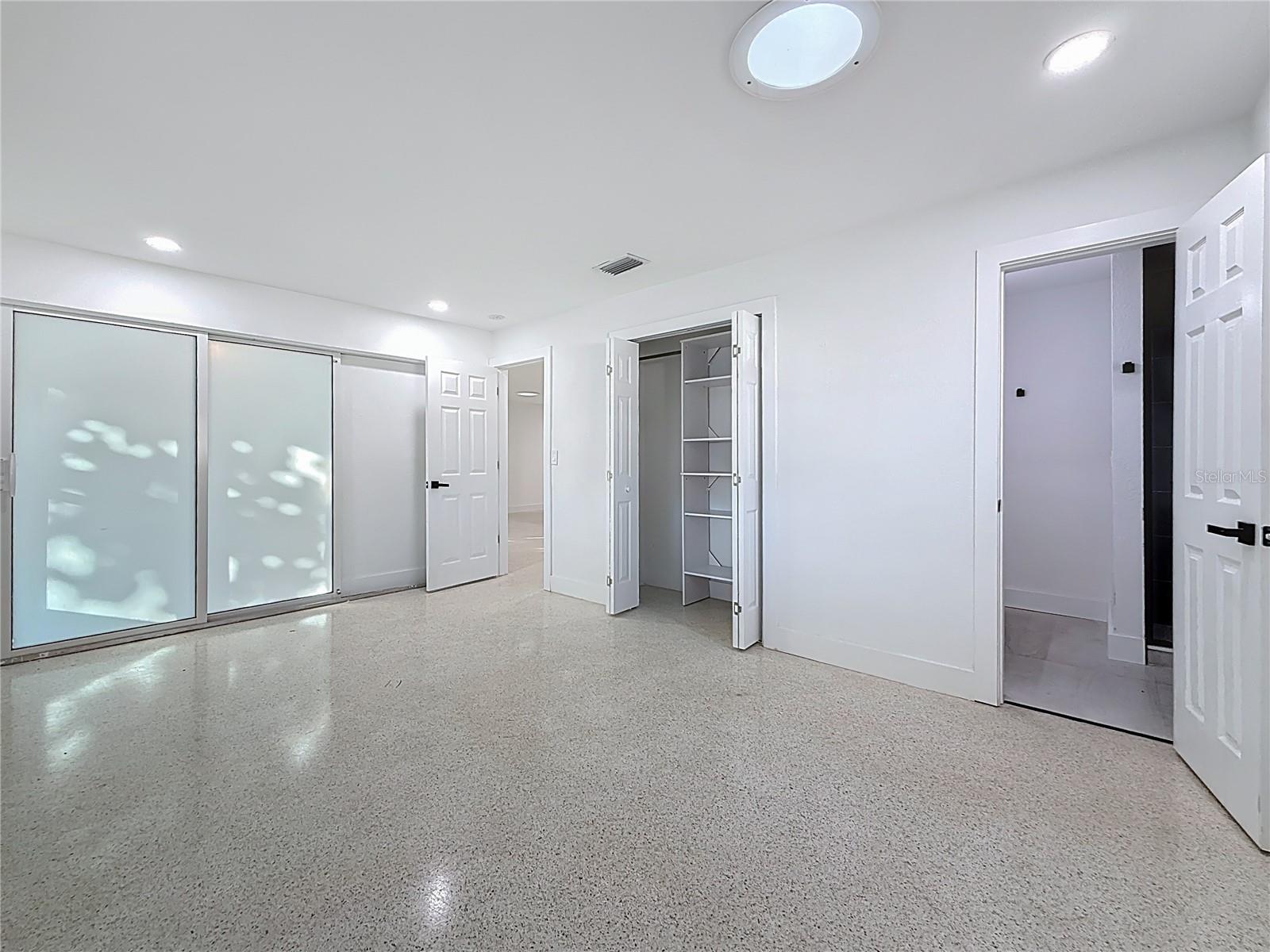 HARBOR VIEW VILLAS 1ST ADD - Residential Lease