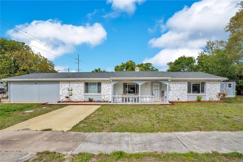 Photo of 391 N Walton Avenue, Tarpon Springs, FL 34689 (MLS # L4961018)