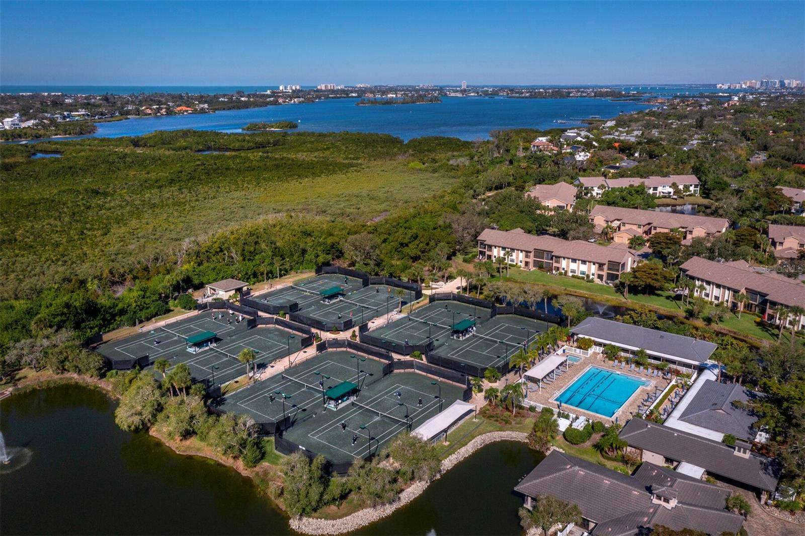 EAGLES POINT AT THE LANDINGS 2 - Residential